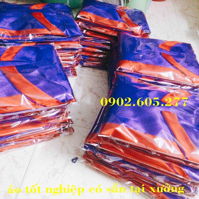 Đặt may sẵn áo tốt nghiệp cho học sinh cấp 2
